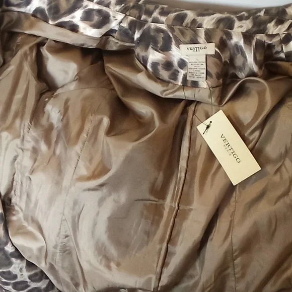 Vertigo Paris Double Breasted Trenchcoat, women's size medium - Picture 12 of 13